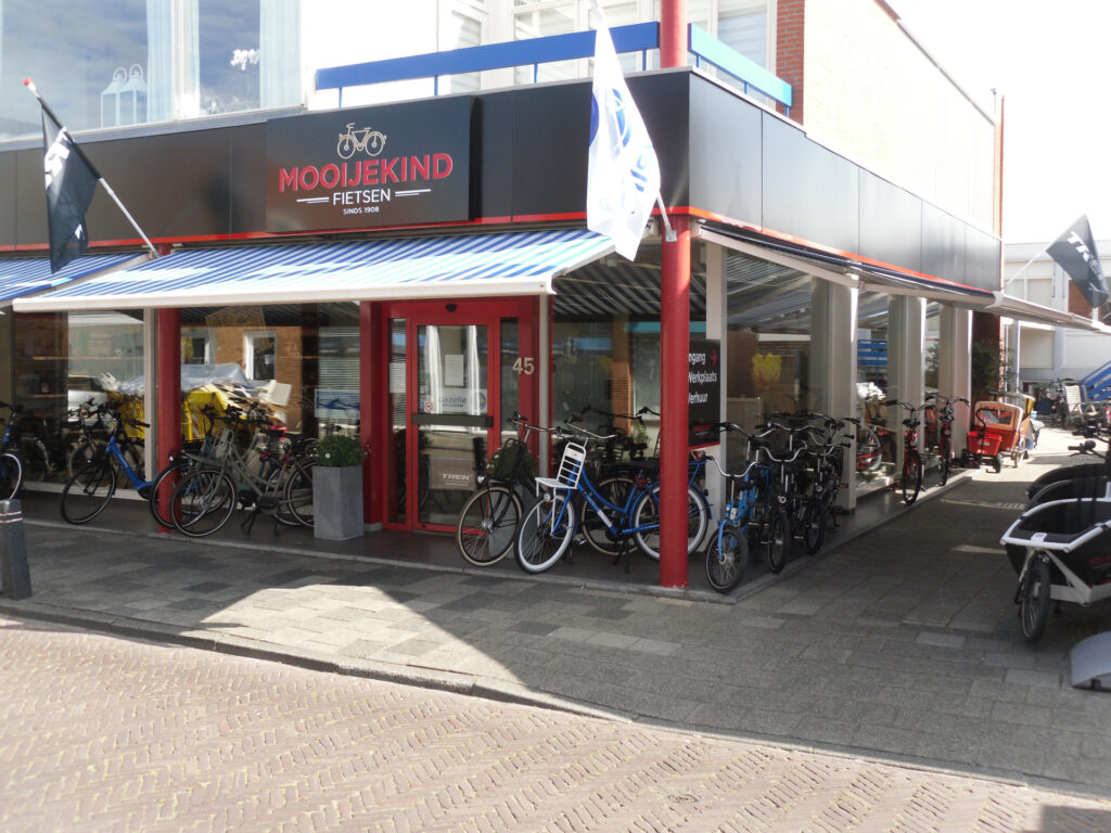 ORD031_Mooijekind_fietsen_beeld